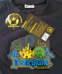 Walt Disney World (WDW) Sound Activated Light Up T-Shirt, Size M, Black, BNWT