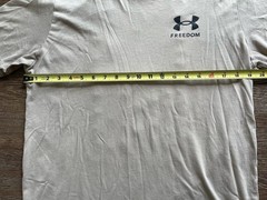 Under Armour UA Freedom Shirt Tan Desert Flag Logo Loose Medium HeatGear US Flag