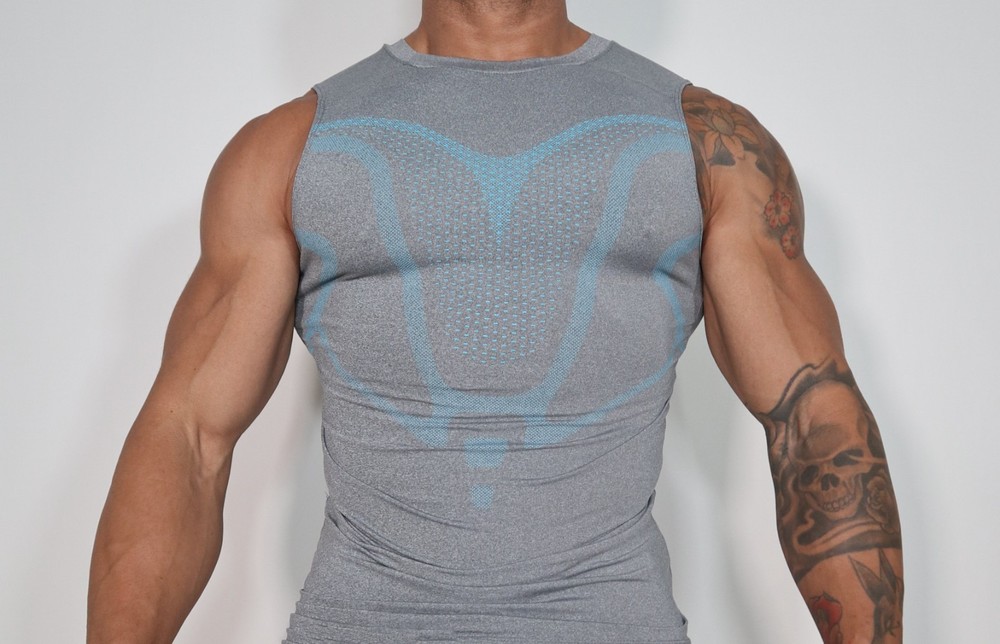 MEN’S SLEEVELESS GRAY COMPRESSION SHIRT SIZE MEDIUM