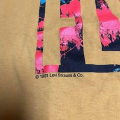 Vintage Levi’s Button Your Fly Shirt Mens Medium Yellow 501 1991 90s Graphic Tee