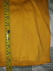 REEBOK CLASSIC EMBROIDERED BLANK VTG 90s Dark Yellow T SHIRT MENs SZ Small