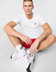 Nike Sportswear Club T-Shirt – White/Black – SM