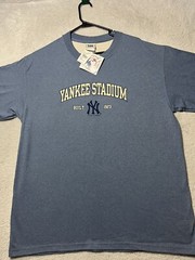 New 2007 NY New York Yankees Yankee Stadium Men’s Blue Large Baseball t-Shirt