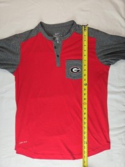 Nike Dri-Fit Gray and Red UGA Georgia Bull Dogs Mens M 3/4 Lenth Tshirt