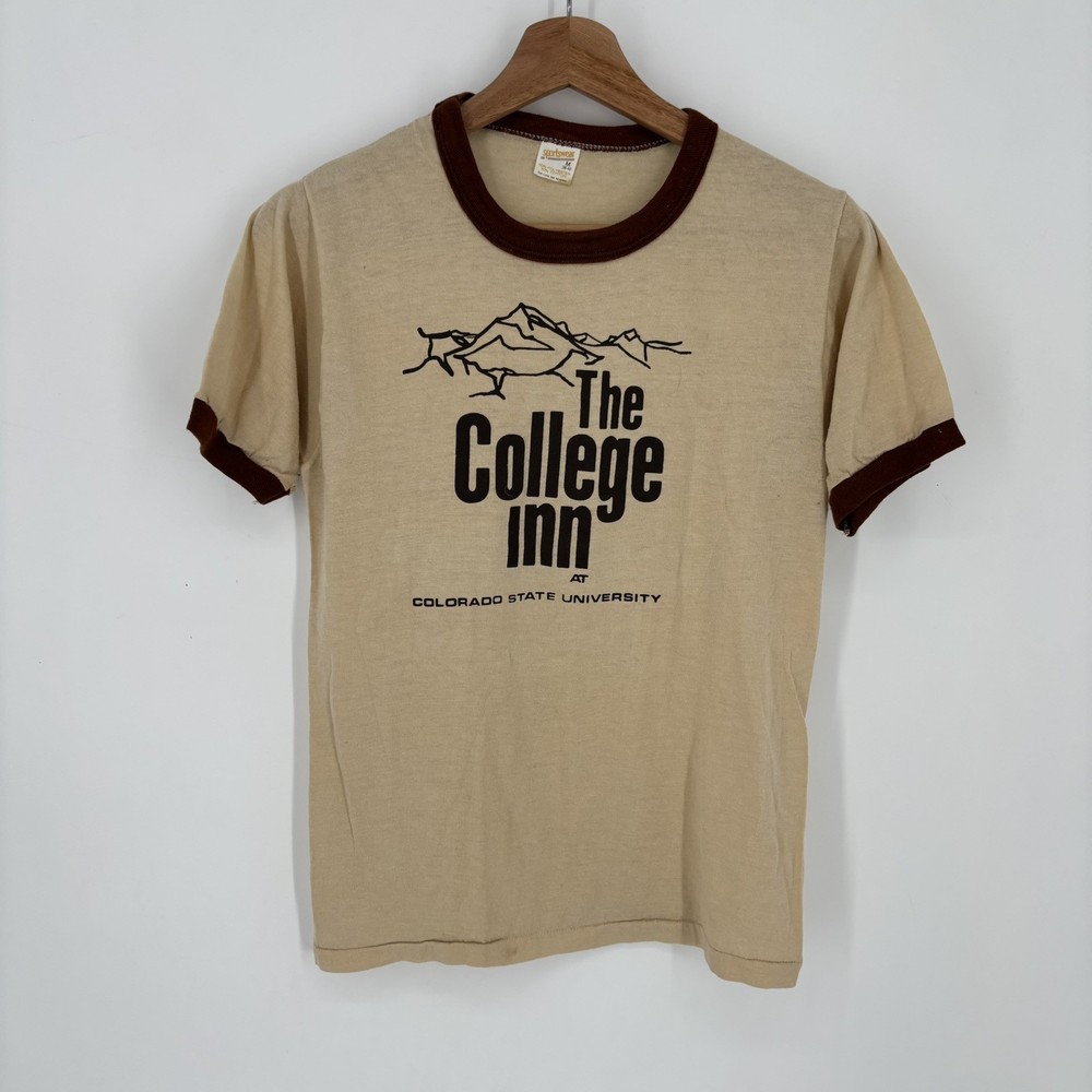 Vintage 70s The College Inn Colorado State CSU University Ringer TShirt Tan Mens