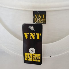 I Heart Jakarta White T-shirt Heart has embossed design VNT Unisex Sz XL NWT