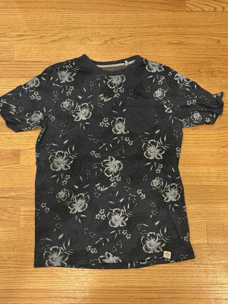 Free Planet Men’s Navy Blue Floral Short Sleeve T Shirt Size Small