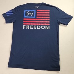 Under Armour Men’s Small Athletic UA Freedom Flag T-Shirt Short Sleeve Tee