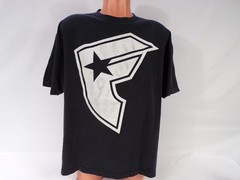 Vintage Famous Stars Straps Killer Distribution T Shirt Men XL Black Cotton G26