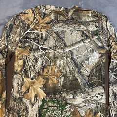 Realtree Camouflage Long Sleeve T-Shirt Men’s Small Camo Hunting Gear Outdoors