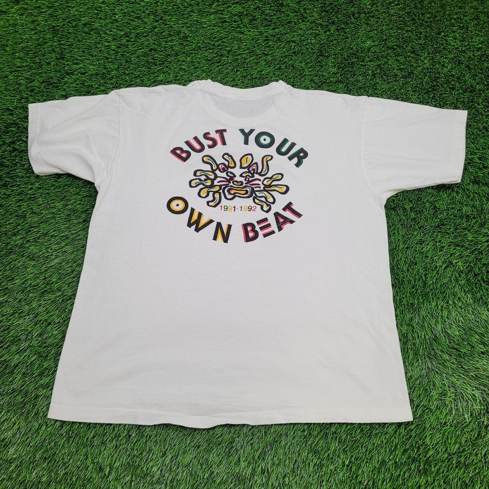 Vintage 1992 Colorful Bobcats Jammin Shirt L/XL 23×26 White