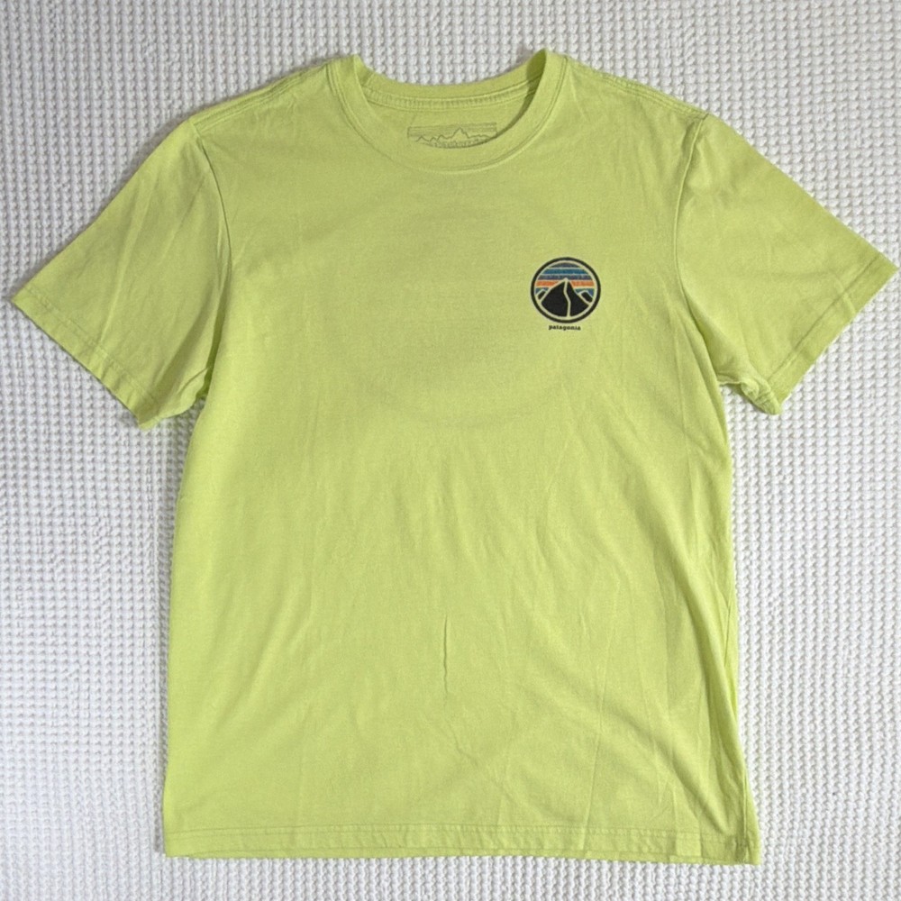 Patagonia Men’s Green Graphic Logo Crew Neck Short Sleeve Cotton/Poly Knit M