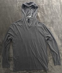 3 MEN’S HOODED SHIRTS SIZE MEDIUM TRI BLEND DISTRICT MADE