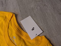 Nike The Art Of The Sport T Shirt Yellow Mens Medium NWT