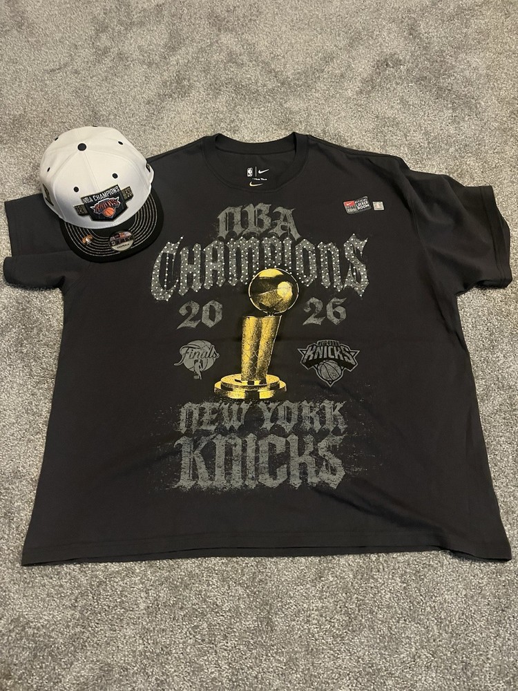 Nike New York Knicks NBA Champions Graphic Logo T-Shirt Black Men’s 2XL