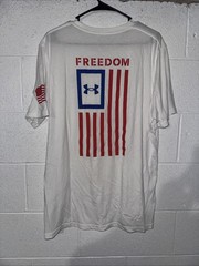 Under Armour Freedom Flag T-Shirt Mens XL White Patriotic Graphic 1370810-101