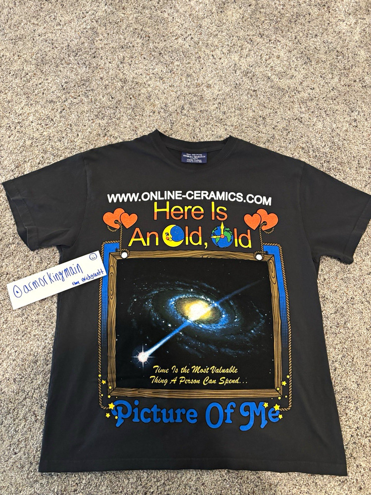 Online Ceramics Here Is An Old, Old Picture of Me tee size L – Brand New