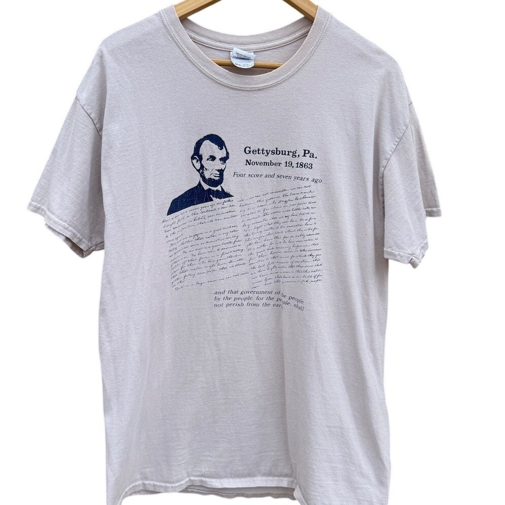 Abraham Lincoln Gettysburg Address Vintage history tan t-shirt Size Large