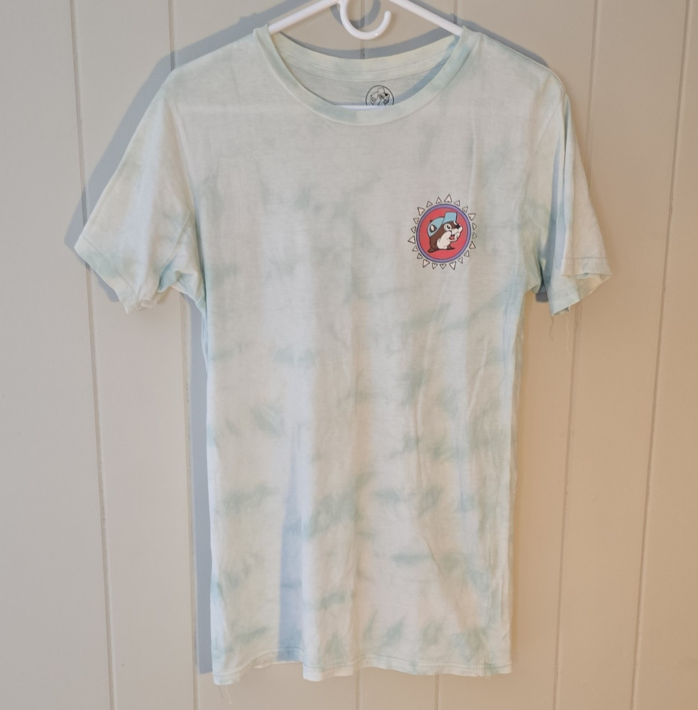 Buc-ee’s Men’s S Light Blue/White Tie-Dye Graphic Logo Crew Neck Cotton Tee