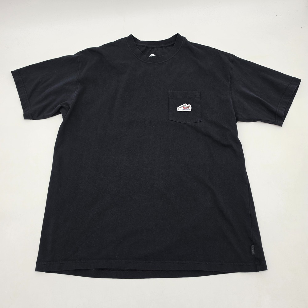 The Nike Tee M90 Air Max Men’s Shirt Size Medium Black Loose Fit IB1382-010