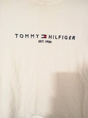 Vintage Tommy Hilfiger Women’s White Logo Tee