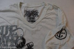 True Love False Idols Mens TLFI Last Rites White V-Neck Shirt NWT 3XL
