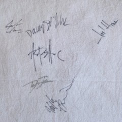 Vintage Drop Dead Gorgeous Band Rare Signed Concert Merch White Graphic T-Shirt