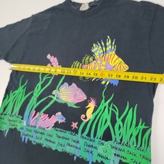 Vintage 90s Panama Jack Wrap Around Fish Graphic T-Shirt size One size Fit XL