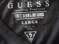 GUESS? MEN’S SHORT SLEEVE 100% COTTON T-SHIRT FIRM GRIP ON REALITY V-GREY SIZE L