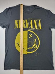 Old Navy Nirvana Smiley Face Band T-Shirt Small Gray Graphic Yellow Logo