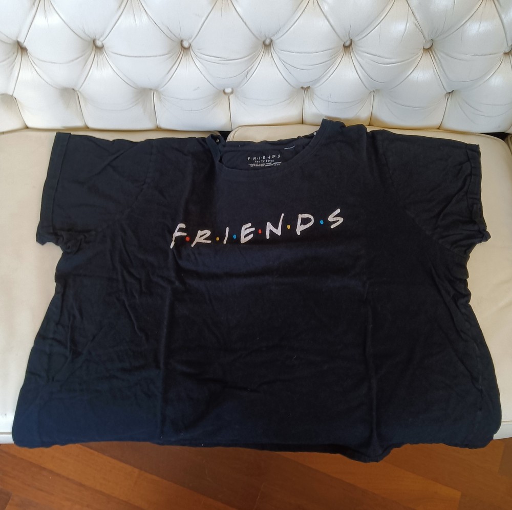 Friends t-shirt size XxxxL