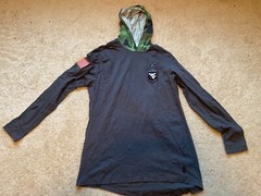 Nike Military Camo Long Sleeve T-Shirt with Hoodie – Size Large