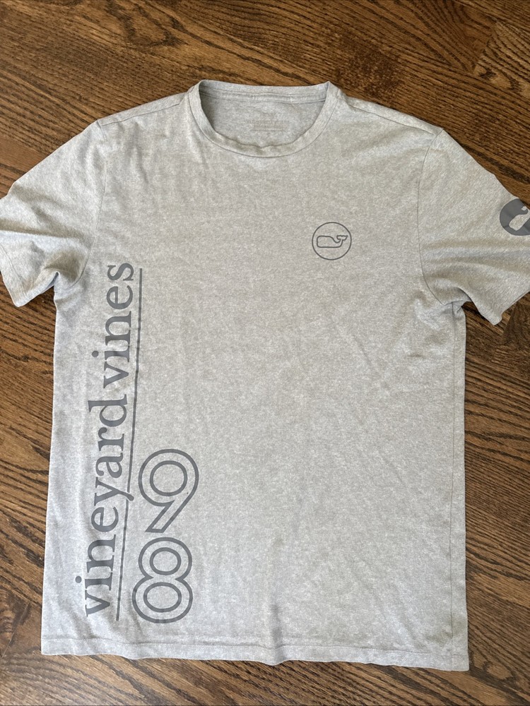Vineyard Vines Men’s Small Gray Short Sleeve Graphic Performance Active Shirt