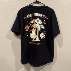 Riot Society Men’s T-Shirt Size Xl