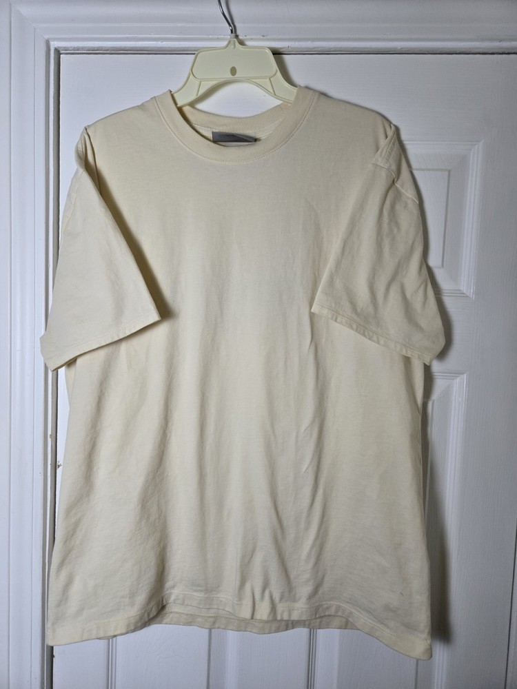 Fear of God Essentials FOG Logo T-Shirt Men’s Size Small Ivory Cream Oatmeal