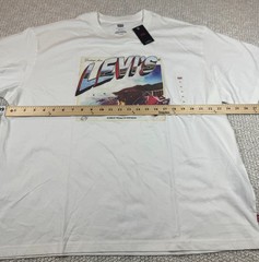 Levi’s Men’s Graphic Coastal Postcard XL White Short Sleeve Cotton Logo Tee