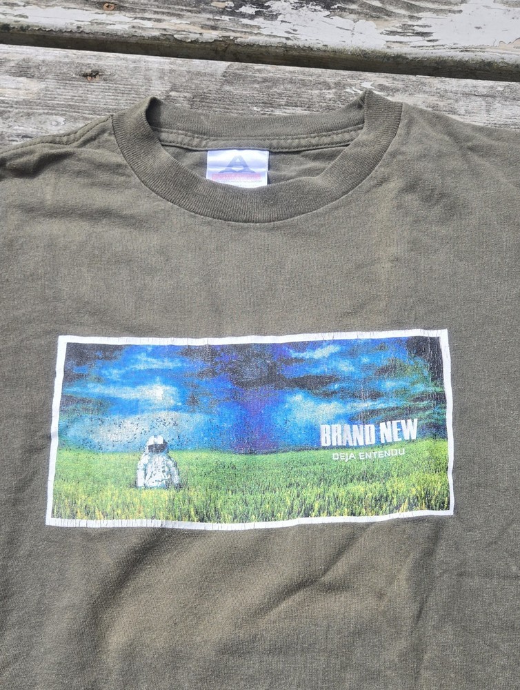 Vintage Brand New Deja Entendu Band Shirt. AAA, Medium. Sunfaded