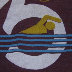 Homage LARGE Les Trois Sports Triathlon Tri Shirt Run Bike Swim Burgandy