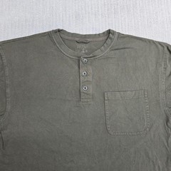 Red Head Henley Shirt Mens Medium Olive Green Short Sleeve Chest Pocket Tee