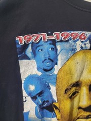 Vintage 90s “In Memory Of” 2PAC Tupac Big Face AOP Rap 2-Sided Men’s T-Shirt XL