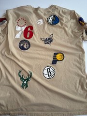 NBA Team Logos Graphic T Shirt XXL Bulls Lakers Knicks Heat Beige