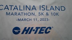 Medium Hi-Tec Catalina Island Marathon 2023 97% Poly 3% Spandex Waffle Shirt