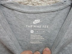 Nike Shirt Medium Adult Gray Tee Casual Swoosh Logo Athletic Cut Modern Fit Mens
