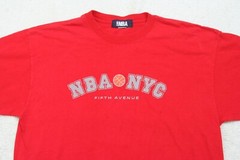 NBA NYC T-Shirt Red & Gray Cotton Men’s Mans Solid Graphic XL Fifth Avenue 1-431