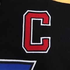 Disney Goofy Hockey Jersey Mens Large Red Black Captain Embroidered 32 Puck Slap