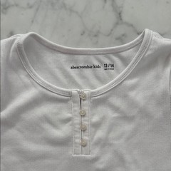Abercrombie Kids White Short Sleeve Henley T-Shirt Size 13/14
