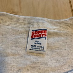 Vintage Sitzmarks Milwaukee WI Bunker’s Island Pub & Eatery Soffe T-Shirt Size L