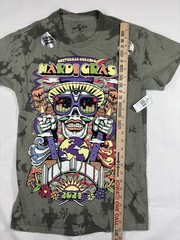Universal Studios Orlando Mardi Gras Tshirt 2024 Mushrooms Skull Black Light NWT