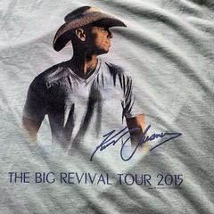 Kenny Chesney t shirt adult MED Country Music 2015 The Big Revival Tour Rodeo