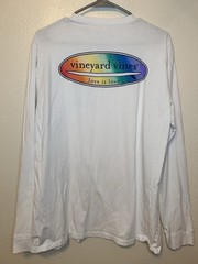 Vineyard Vines Love Is Love Shirt Large Preowned Pride LGBTQ Surfboard BG3